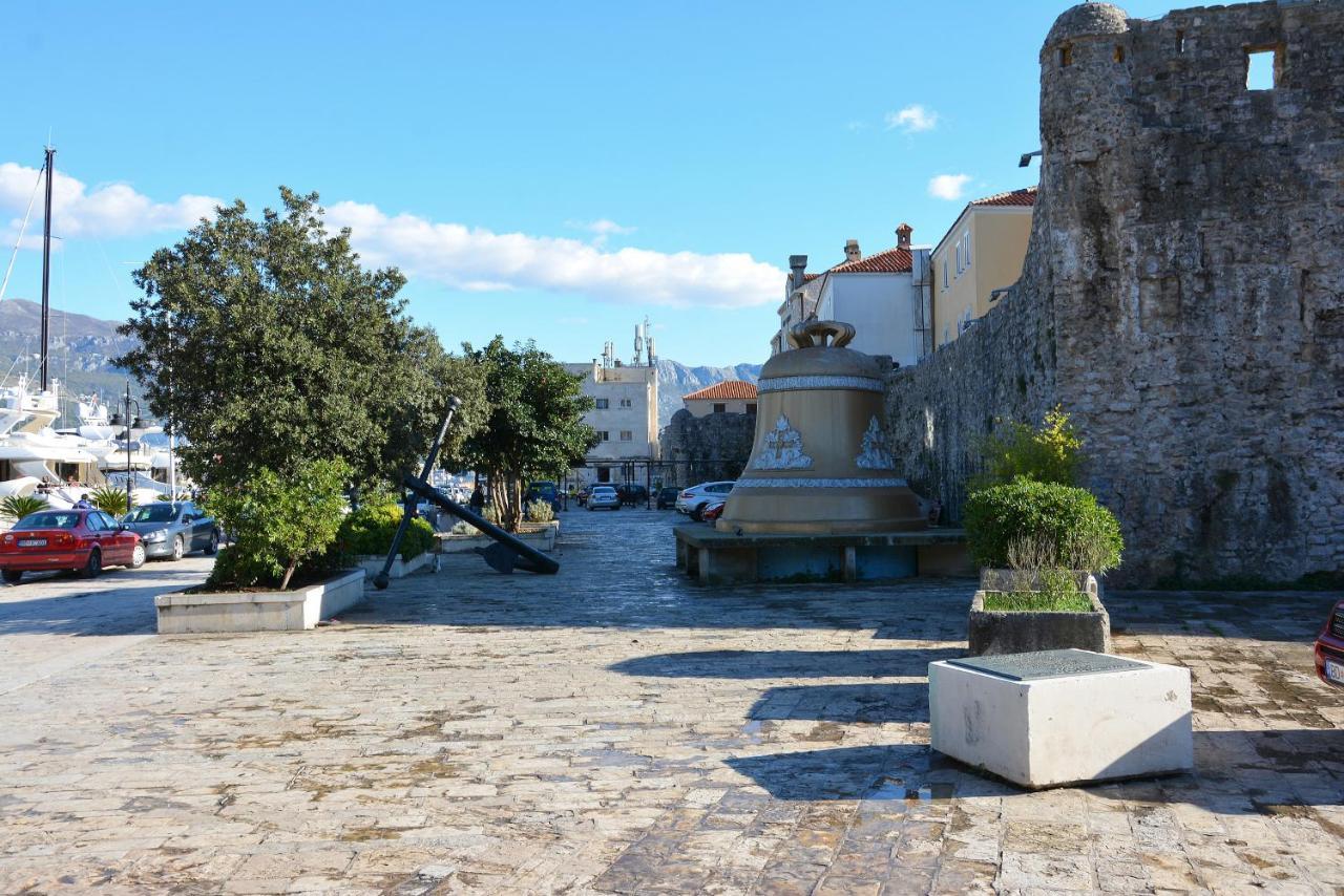 Montenegro Backpackers Home Budva Exterior foto